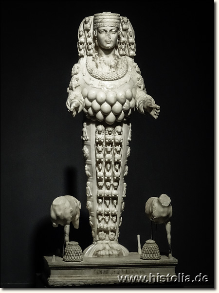 Museum von Seluk - Artemis-Statue (Die Schöne Artemis) aus dem Prytaneum von Ephesos (1.-2.Jh.n.Chr.)