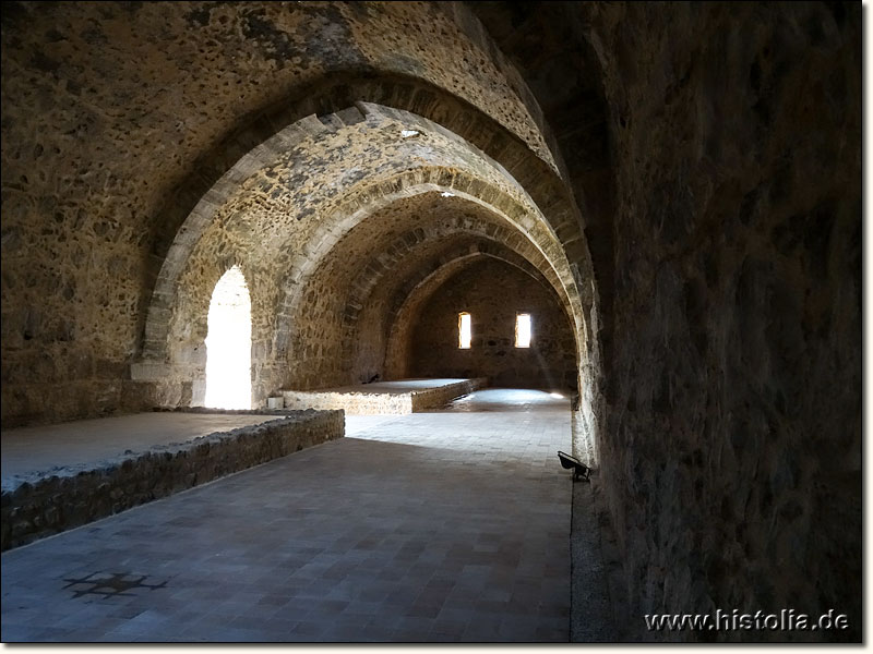 Karawanserei Kirkgöz-Han in Pisidien - geschlossenes Gewölbe auf der Nordseite