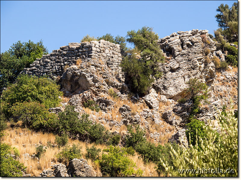 Amos in Karien - Befestigungsmauern auf dem Akropolisberg von Amos