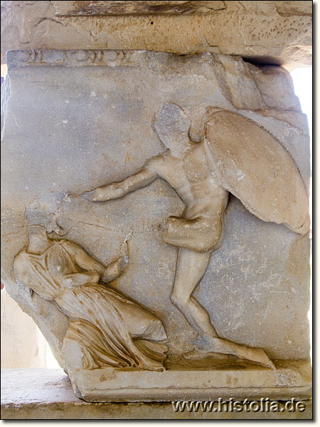 Halikarnassos in Karien - Teil eines Reliefs, dass das Grabmal (Mausoleum) von Mausolos schmückte