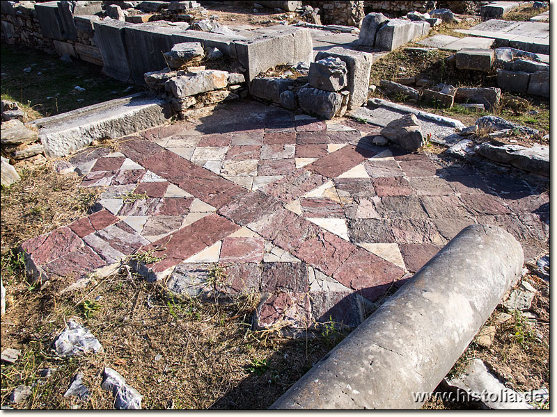 Iassos in Karien - Fußboden von byzantinischen Ein- und Umbauten auf der römischen Agora von Iassos
