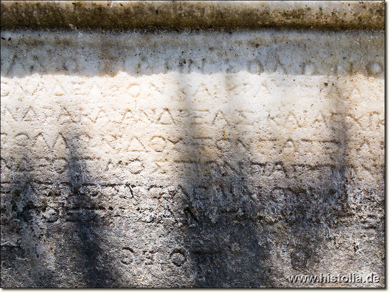 Kaunos in Karien - Eine griechische Inschrift auf einem Statuensockel