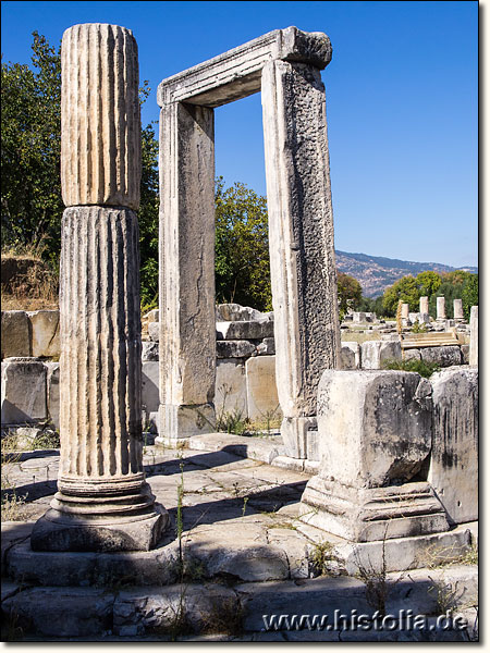 Lagina in Karien - Monumentaler Porticus zum Tempelbezirk des Hekate-Heiligtums