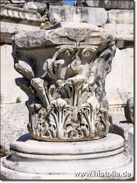 Stratonikeia in Karien - Ein korinthisches Säulenkapitell aus der Gymnasium- und Bäderanlage von Stratonikeia