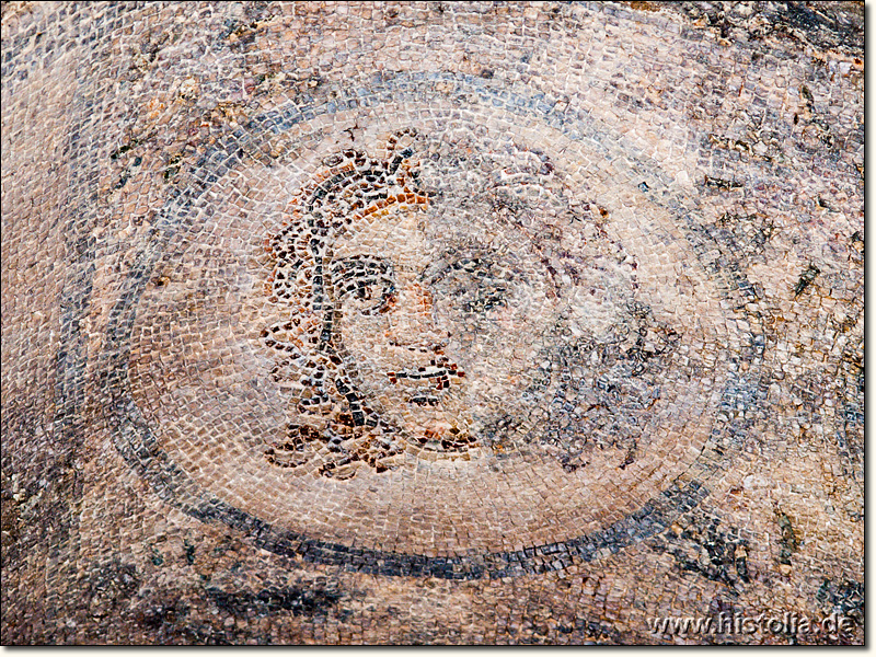 Anemurion in Kilikien - Medusa-Kopf, Deckenmosaik in einem Grabhaus