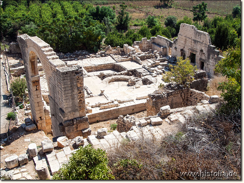 Elaiussa-Sebaste in Kilikien - Blick vom Theater auf die Agora von Elaiussa-Sebaste