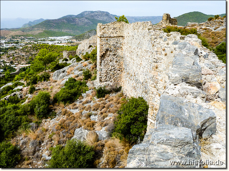 Softa-Kalesi in Kilikien - Blick über die innere Festungmauer in nördliche Richtung