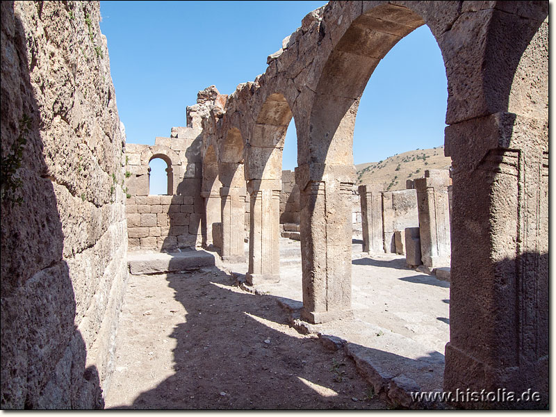 Barata in Lykaonien - Nördliche Säulenreihe von Basilika 3 von Barata