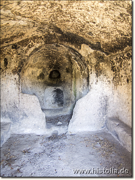 Kilistra in Lykaonien - Eine Wohnhöhle in den nördlichen Felsklippen von Kilistra