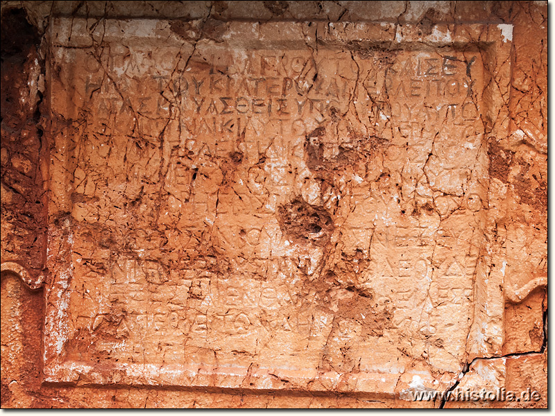 Aperlai in Lykien - Griechische Inschrift auf einem römischen Sarkophag
