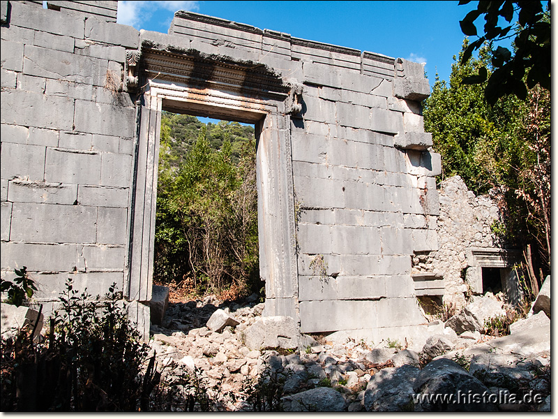Olympos in Lykien - Zugang zum großen Tempel von Olympos