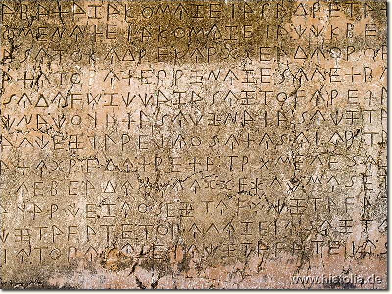 Xanthos in Lykien - Inschrift auf dem Inschriftenpfeiler