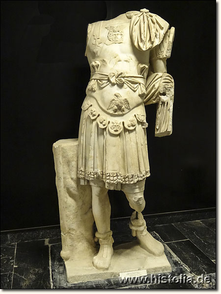 Museum von Silifke - Römische Imperator-Statue aus dem 2.Jh.n.Chr.