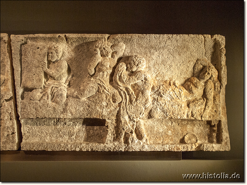 Museum von Wien - Das Relief des Heroons von Trysa: Der Freiermord des Odysseus (Antinoos stirbt)