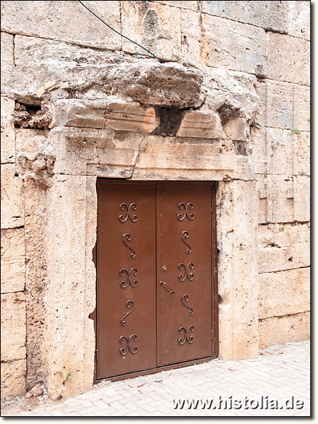 Attaleia in Pamphylien - Eingangstor zum Hidirlik-Kulesi