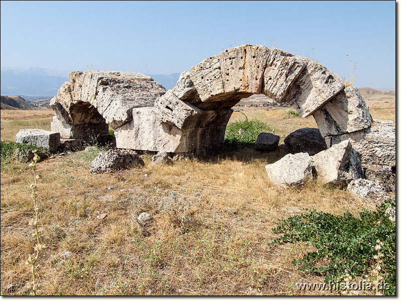 Laodikeia in Phrygien - Architekturreste der s.g. West-Bäder etwa im Zentrum des Ausgrabungsgebietes