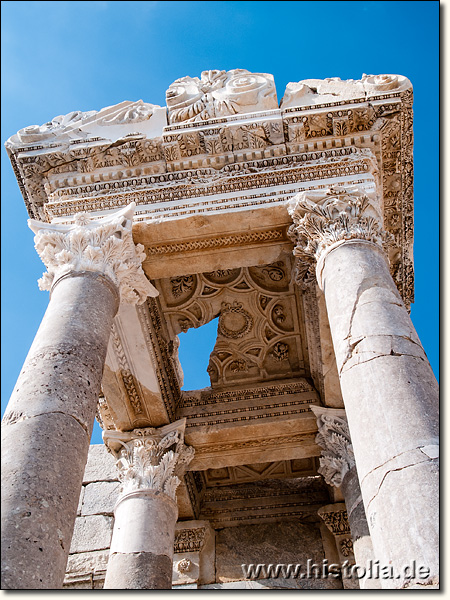 Sagalassos in Pisidien - Detail des Antonius-Nymphäums an der Nordseite der oberen Agora