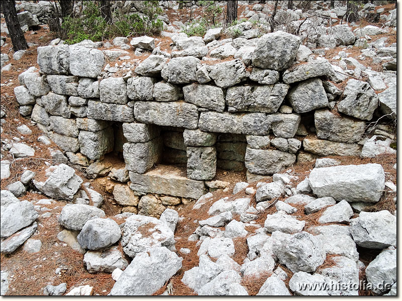 Sia in Pisidien - Mauerwerk eines kleinen Nymphäums auf der Westseite des Akropolis-Berges