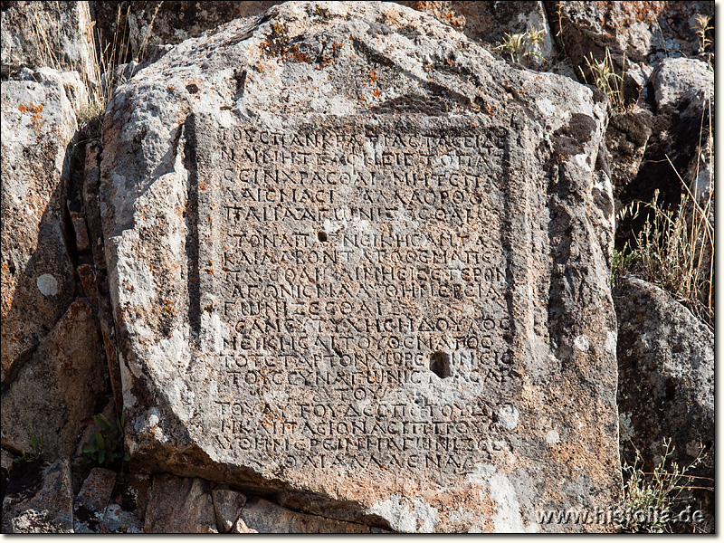 Fasillar in Lykaonien - Inschriftenplatte mit griechischer Schrift mit Wettkampfregeln