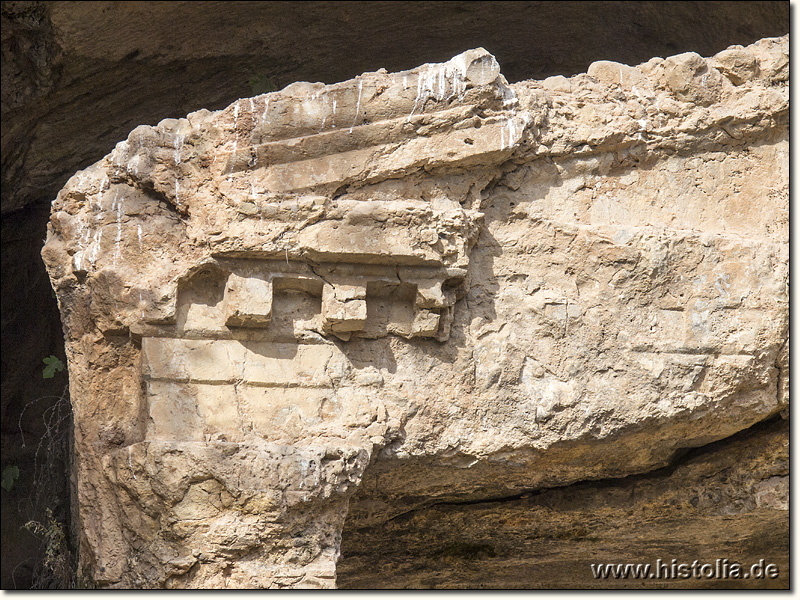 Idyma in Karien - Verzierungen am Giebel eines karischen Tempelgrabes von Idyma