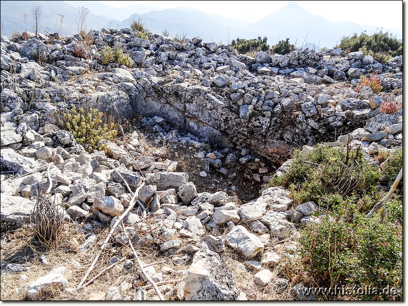 Panemoteichos in Pisidien - Zisterne in einer hellenistischen Festung auf dem Örentepe gegenüber von Panemoteichos