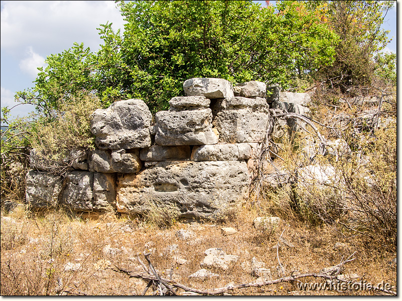 Pisarissos in Pamphylien - Fundamente eines Wachturms im Norden des Siedlungsgebietes von Pisarissos